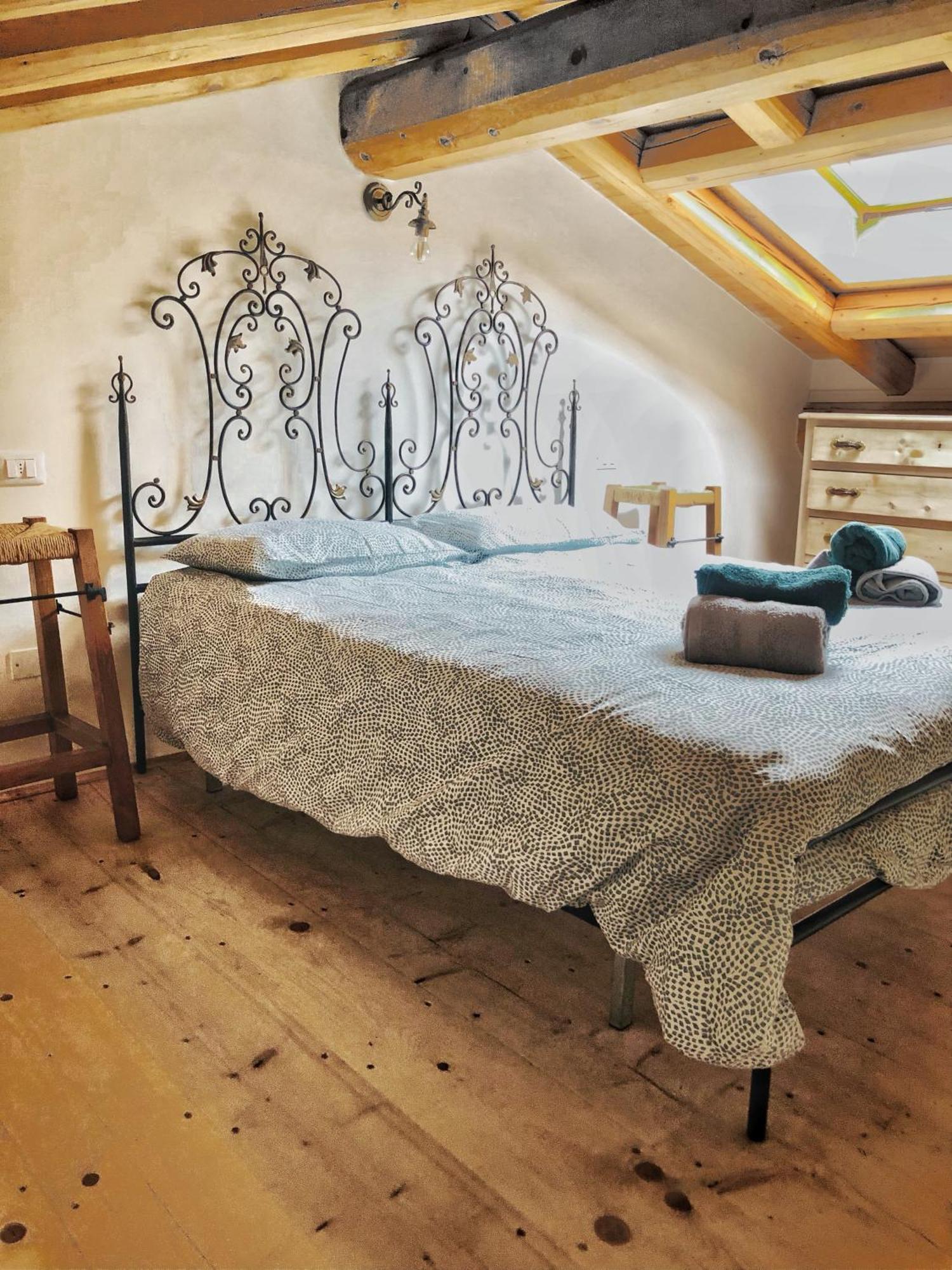몬테 이솔라 Casa Barteei B&B 외부 사진